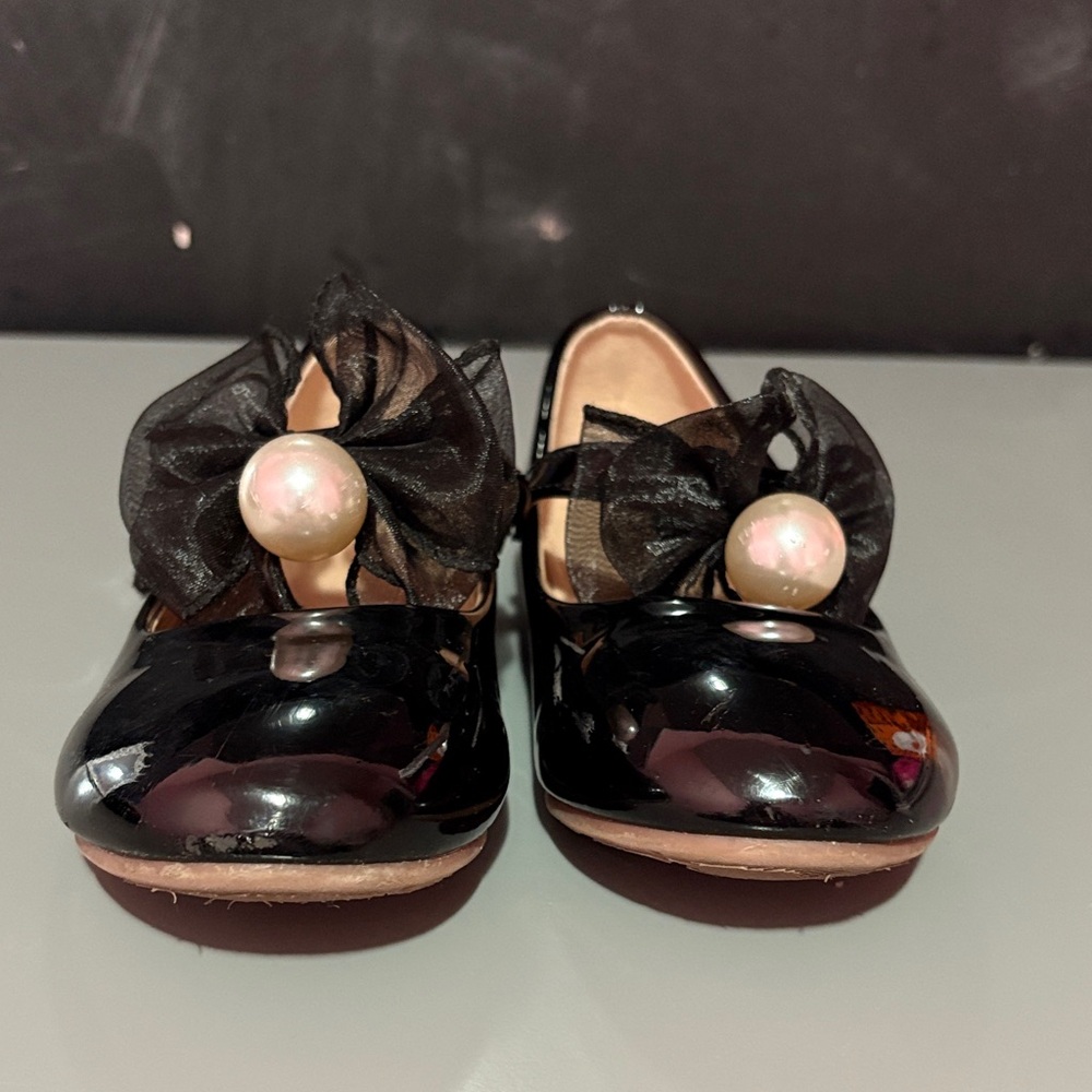 SHEIN Black Kids Dress Shoes with Bow and Pearl